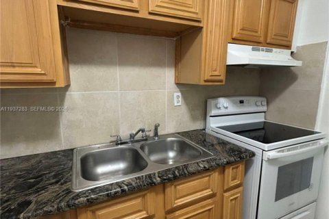 Apartamento en Miami, Florida 2 dormitorios, 194.17 m2 № 2054988