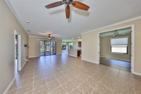 House in Apollo Beach, Florida 2 bedrooms, 179.58 sq.m. № 1631949 - photo 7