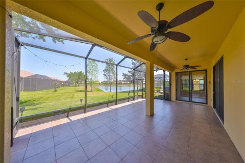 House in Apollo Beach, Florida 2 bedrooms, 179.58 sq.m. № 1631949 - photo 4