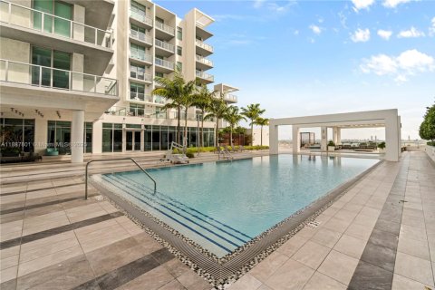 Apartment in Miami, Florida 2 bedrooms № 2012808 - photo 12