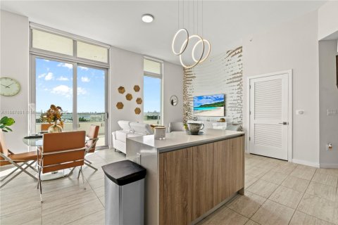 Apartment in Miami, Florida 2 bedrooms № 2012808 - photo 21