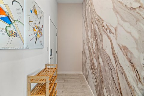 Apartment in Miami, Florida 2 bedrooms № 2012808 - photo 17