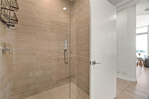 Apartment in Miami, Florida 2 bedrooms № 2012808 - photo 8