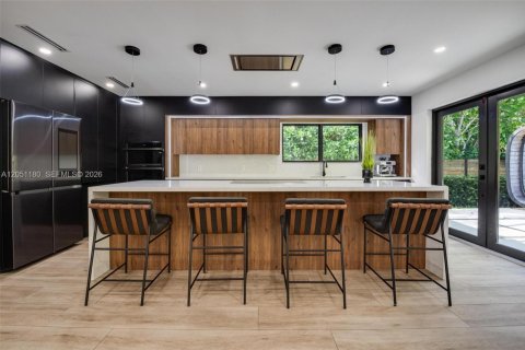 Casa en venta en Miami Shores, Florida, 3 dormitorios, 246.47 m2 № 2173930 - foto 3