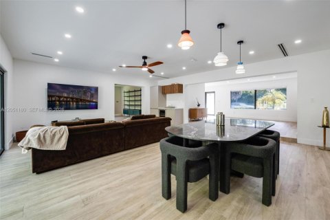 Casa en venta en Miami Shores, Florida, 3 dormitorios, 246.47 m2 № 2173930 - foto 5