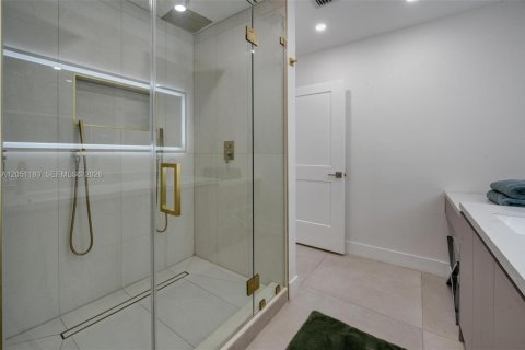 Casa en venta en Miami Shores, Florida, 3 dormitorios, 246.47 m2 № 2173930 - foto 26