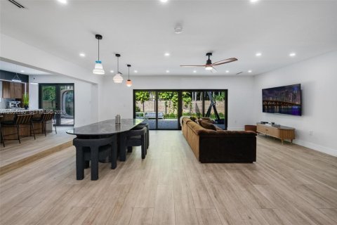 Casa en venta en Miami Shores, Florida, 3 dormitorios, 246.47 m2 № 2173930 - foto 14