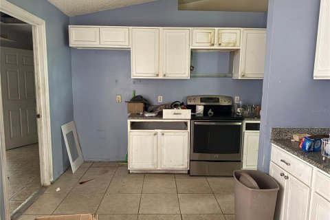 Villa ou maison à vendre à Apopka, Floride: 4 chambres, 165.92 m2 № 2406339 - photo 7
