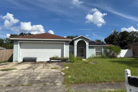 Villa ou maison à Apopka, Floride 4 chambres, 165.92 m2 № 2406339
