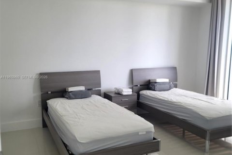 Condominio en alquiler en Miami, Florida, 2 dormitorios, 108.42 m2 № 2029098 - foto 10