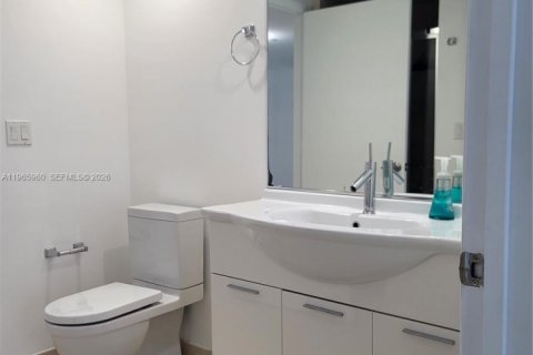 Condominio en alquiler en Miami, Florida, 2 dormitorios, 108.42 m2 № 2029098 - foto 12