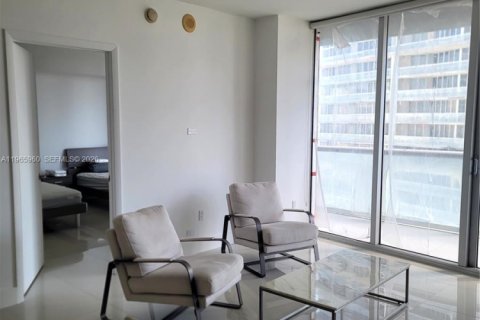 Condominio en alquiler en Miami, Florida, 2 dormitorios, 108.42 m2 № 2029098 - foto 19