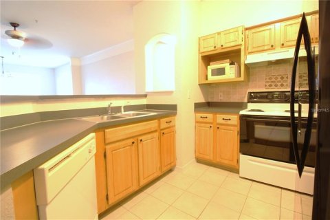 Condo in Orlando, Florida, 1 bedroom  № 1913046 - photo 2