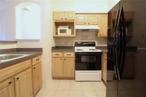 Condo in Orlando, Florida, 1 bedroom  № 1913046 - photo 3