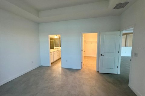 House in Parrish, Florida 4 bedrooms, 208.47 sq.m. № 1906005 - photo 8