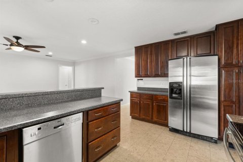 House in Winter Park, Florida 4 bedrooms, 192.87 sq.m. № 1817370 - photo 12