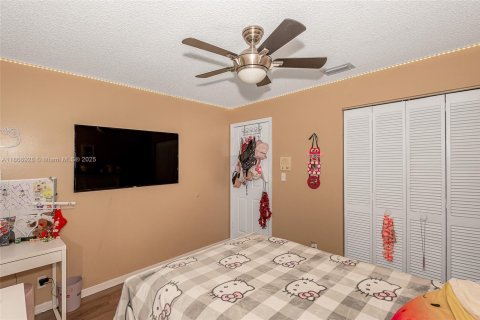 Купить виллу или дом в Корал-Спрингс, Флорида 4 спальни, 173.63м2, № 1895648 - фото 24