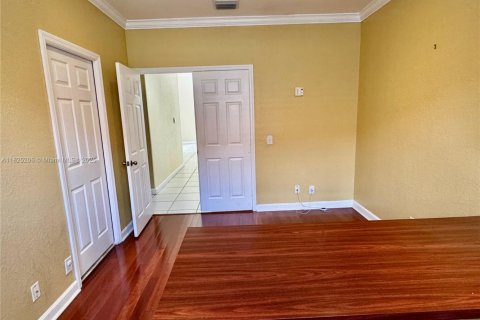 Casa en venta en Pembroke Pines, Florida, 5 dormitorios, 331.2 m2 № 1794125 - foto 14