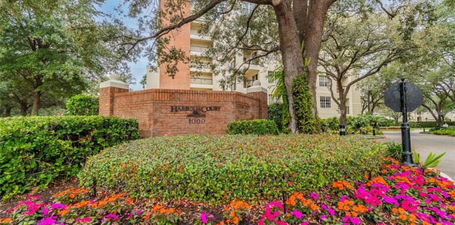 Condo à Tampa, Floride, 3 chambres № 1880901