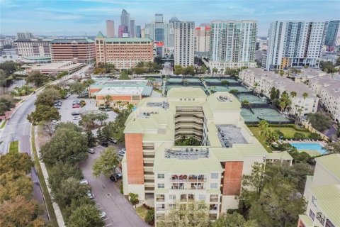 Copropriété à louer à Tampa, Floride: 3 chambres, 127.09 m2 № 1880901 - photo 16