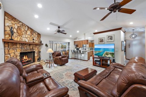 Casa en venta en Jupiter, Florida, 4 dormitorios, 218.97 m2 № 1961276 - foto 13