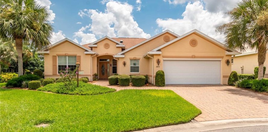 House in Ocala, Florida 3 bedrooms, 159.88 sq.m. № 1877465