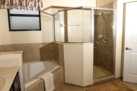 Casa en venta en Homestead, Florida, 5 dormitorios, 310.29 m2 № 2003562 - foto 10