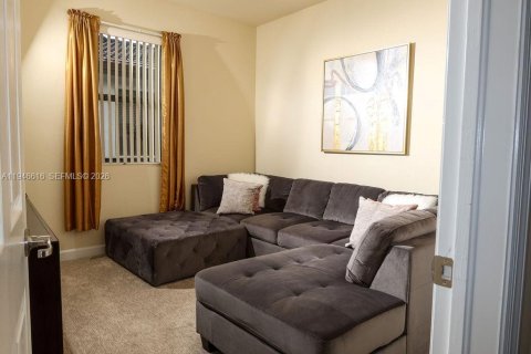 Casa en venta en Homestead, Florida, 5 dormitorios, 310.29 m2 № 2003562 - foto 15