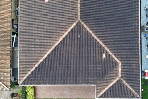 Casa en venta en Homestead, Florida, 5 dormitorios, 310.29 m2 № 2003562 - foto 25