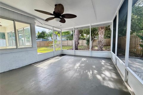 Casa en venta en Sarasota, Florida, 2 dormitorios, 79.52 m2 № 2131605 - foto 16