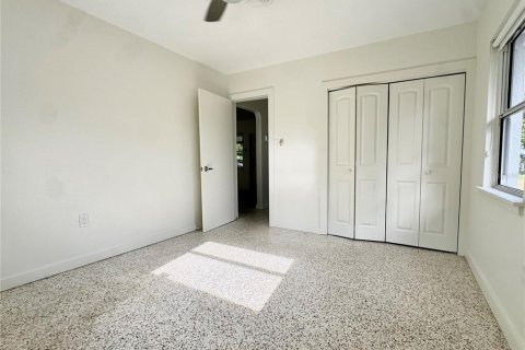 Casa en venta en Sarasota, Florida, 2 dormitorios, 79.52 m2 № 2131605 - foto 12