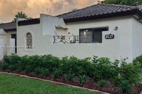 House in Boca Raton, Florida 2 bedrooms, 125.79 sq.m. № 1836248 - photo 3