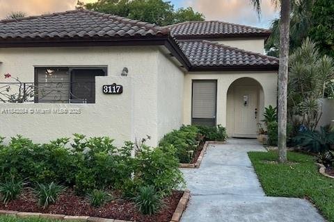 House in Boca Raton, Florida 2 bedrooms, 125.79 sq.m. № 1836248 - photo 2