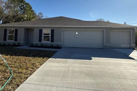 House in Palm Coast, Florida 4 bedrooms, 167.78 sq.m. № 1733076 - photo 1