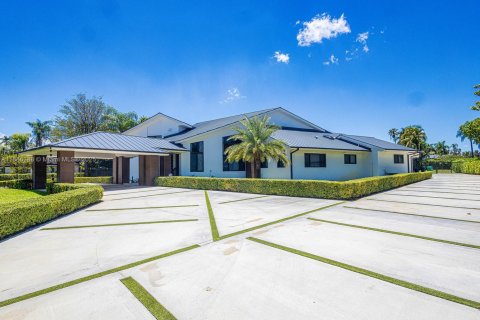 Casa en venta en Miami, Florida, 6 dormitorios, 567.82 m2 № 1945783 - foto 1