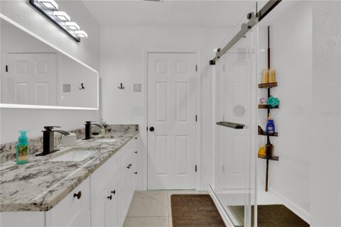 Casa en venta en Kissimmee, Florida, 3 dormitorios, 184.5 m2 № 1838379 - foto 19