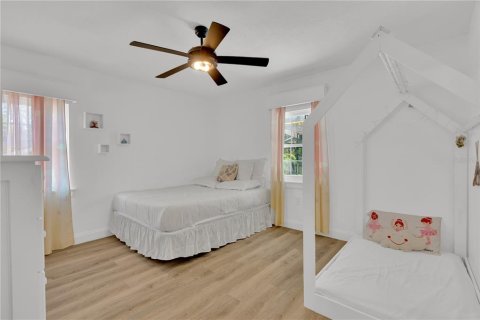 Casa en venta en Kissimmee, Florida, 3 dormitorios, 184.5 m2 № 1838379 - foto 20