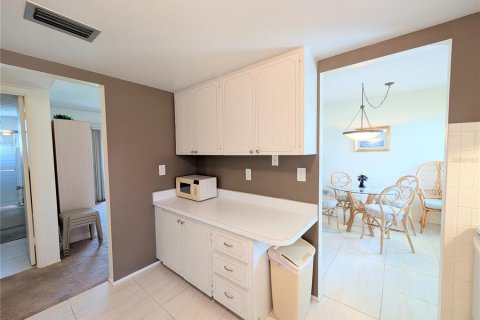 Condo in Bradenton, Florida, 2 bedrooms  № 2377836 - photo 3