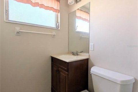 Condo in Bradenton, Florida, 2 bedrooms  № 2377836 - photo 19