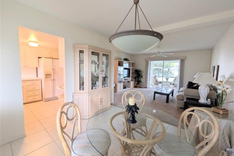 Condo in Bradenton, Florida, 2 bedrooms  № 2377836 - photo 13