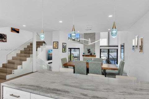 Copropriété à vendre à Fort Lauderdale, Floride: 2 chambres, 206.8 m2 № 2027173 - photo 14