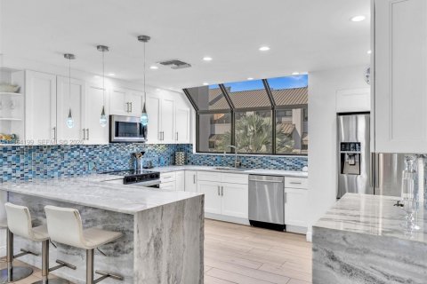 Copropriété à vendre à Fort Lauderdale, Floride: 2 chambres, 206.8 m2 № 2027173 - photo 15