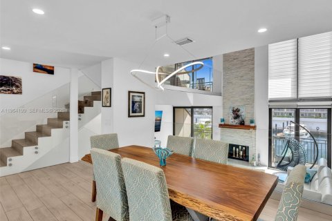 Copropriété à vendre à Fort Lauderdale, Floride: 2 chambres, 206.8 m2 № 2027173 - photo 11