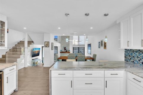 Copropriété à vendre à Fort Lauderdale, Floride: 2 chambres, 206.8 m2 № 2027173 - photo 17