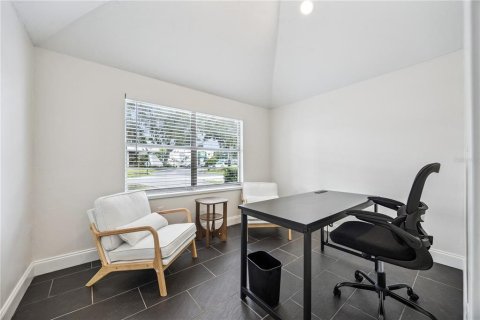 Commercial property in Eustis, Florida 171.68 sq.m. № 2289747 - photo 24