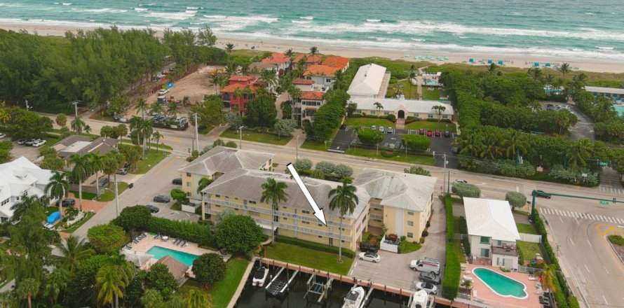 Condo in Delray Beach, Florida, 2 bedrooms  № 825656