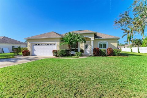 House in Palmetto, Florida 3 bedrooms, 146.41 sq.m. № 1593502 - photo 2