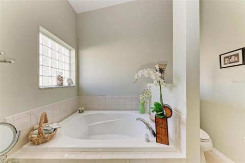 House in Palmetto, Florida 3 bedrooms, 146.41 sq.m. № 1593502 - photo 25