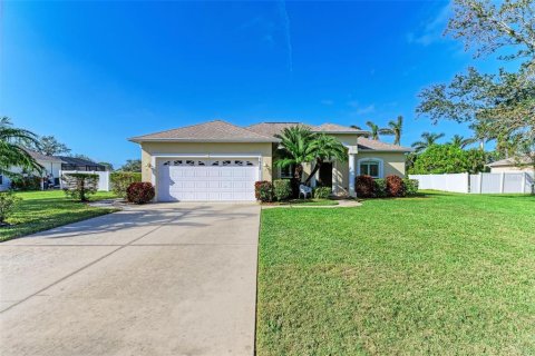 House in Palmetto, Florida 3 bedrooms, 146.41 sq.m. № 1593502 - photo 1