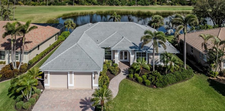 House in Venice, Florida 3 bedrooms, 302.12 sq.m. № 1573659